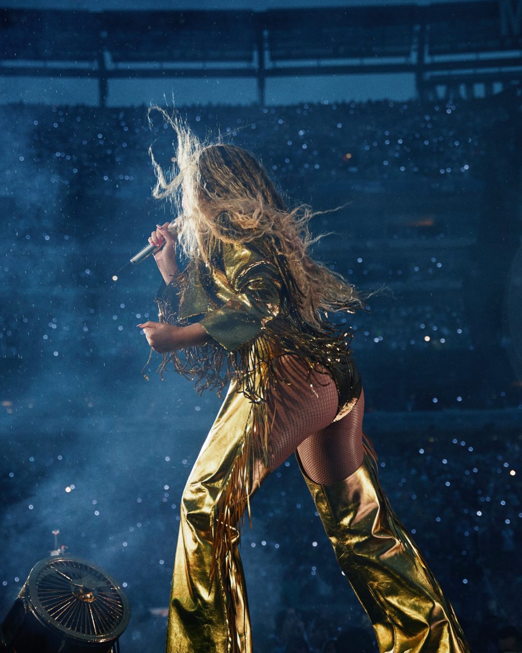 Unshakable Queen: Beyoncé Shines Even When the Script Falls Apart